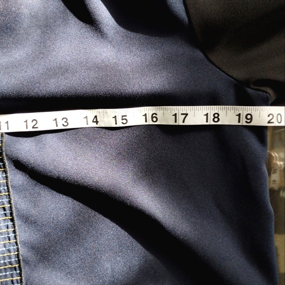 Embroidered Pineapple Two Tone Blouse - Picture 6 of 7